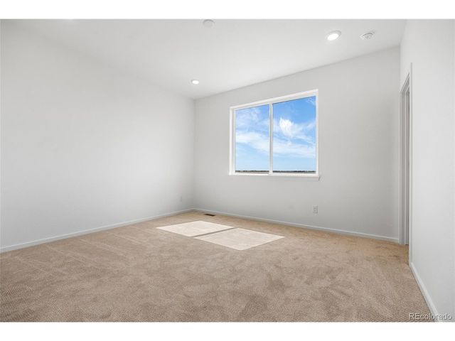 54860 E 27th Pl, Strasburg, CO 80136