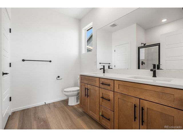 54860 E 27th Pl, Strasburg, CO 80136