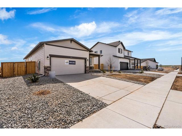 54860 E 27th Pl, Strasburg, CO 80136