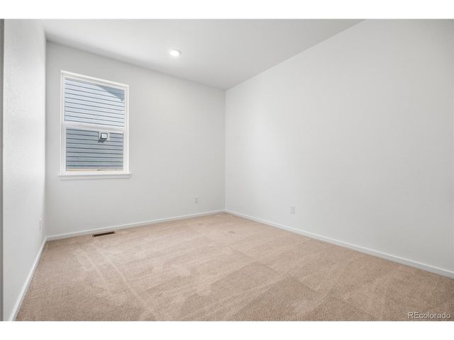 54860 E 27th Pl, Strasburg, CO 80136