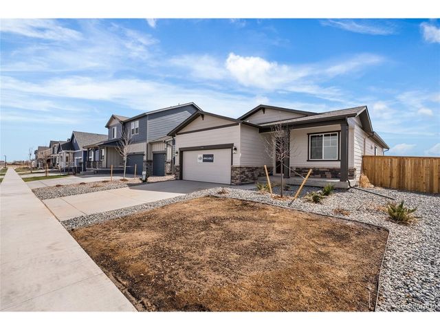 54860 E 27th Pl, Strasburg, CO 80136