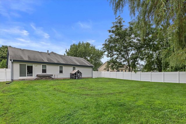 160 Cramer AVENUE, Dousman, WI 53118