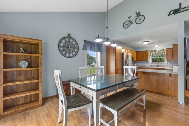 160 Cramer AVENUE, Dousman, WI 53118