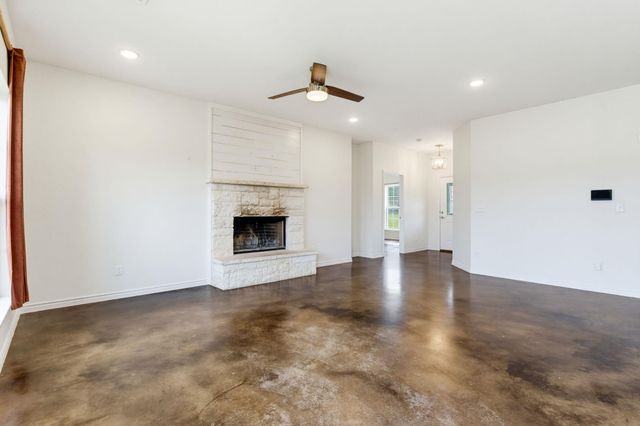 1110 County Road 1045, Lampasas, TX 76550