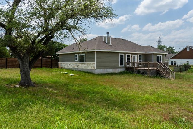 1110 County Road 1045, Lampasas, TX 76550