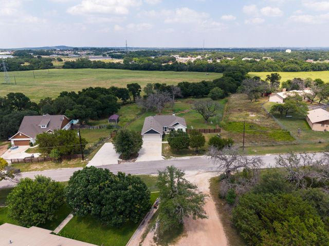 1110 County Road 1045, Lampasas, TX 76550