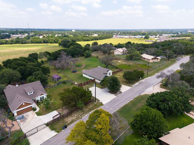1110 County Road 1045, Lampasas, TX 76550