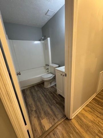 8327 Glenwoods Terrace B, Riverdale, GA 30274