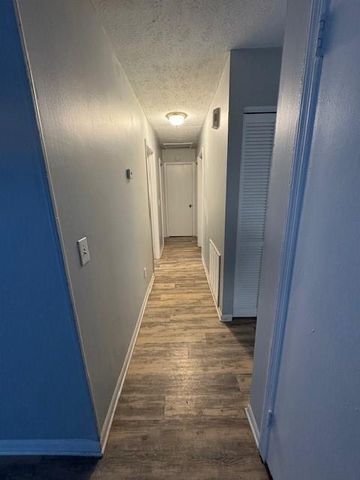 8327 Glenwoods Terrace B, Riverdale, GA 30274