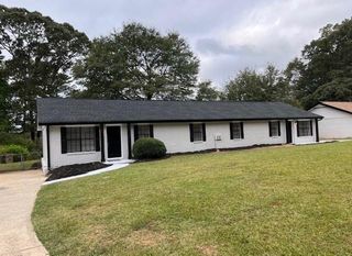 8327 Glenwoods Terrace B, Riverdale, GA 30274