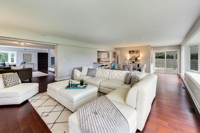 2535 Techny Road, Northbrook, IL 60062