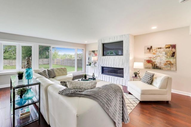 2535 Techny Road, Northbrook, IL 60062