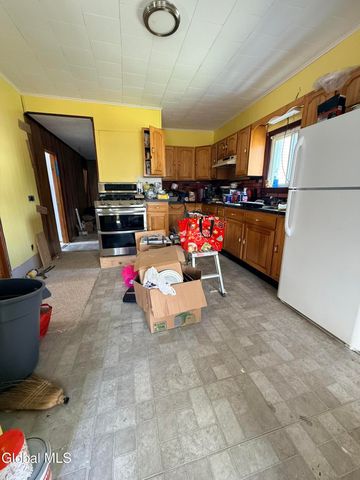 786 1st Avenue, Troy, NY 12182
