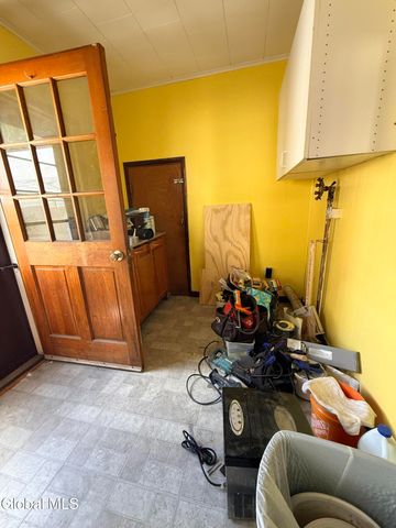 786 1st Avenue, Troy, NY 12182