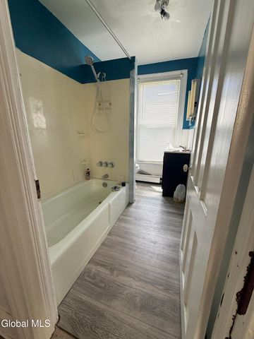 786 1st Avenue, Troy, NY 12182