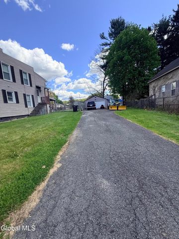 786 1st Avenue, Troy, NY 12182