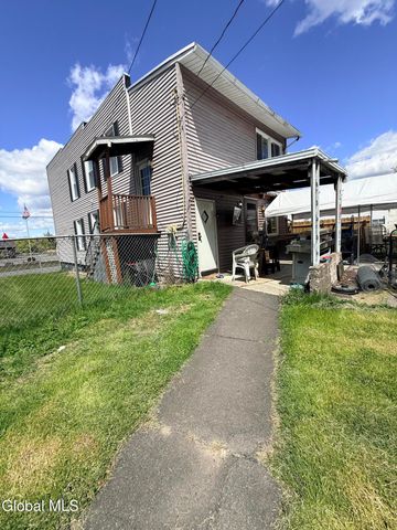 786 1st Avenue, Troy, NY 12182