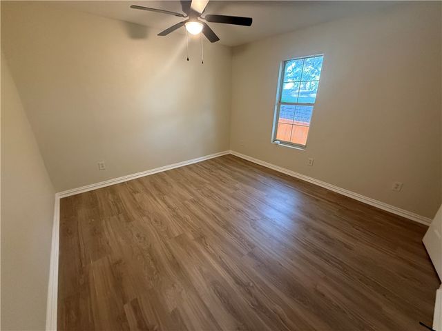 1613 Robeson Street, Bryan, TX 77803