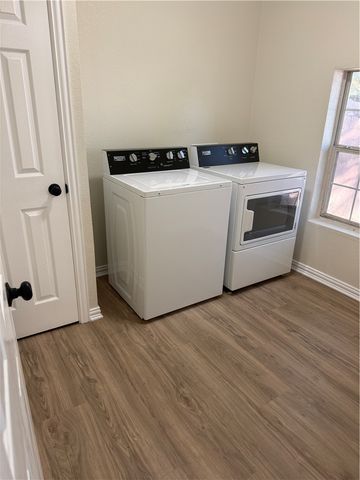 1613 Robeson Street, Bryan, TX 77803