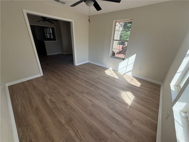 1613 Robeson Street, Bryan, TX 77803