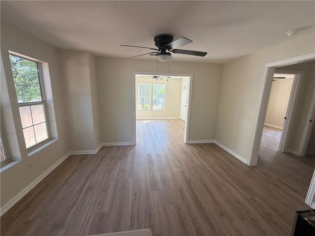 1613 Robeson Street, Bryan, TX 77803