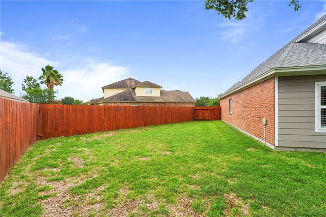 6114 Greenough Ct, Corpus Christi, TX 78414
