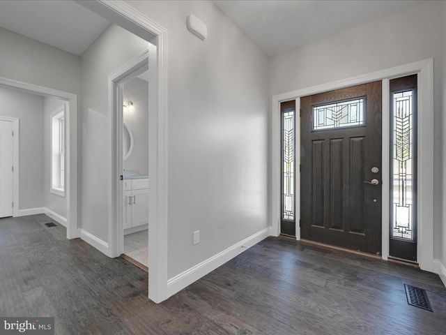 1527 PINTO CV, Auburn, PA 17922