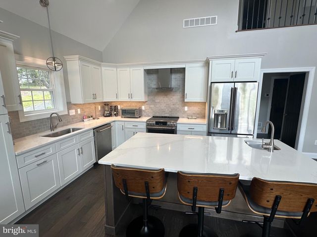 1527 PINTO CV, Auburn, PA 17922