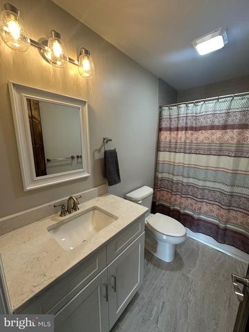 1527 PINTO CV, Auburn, PA 17922