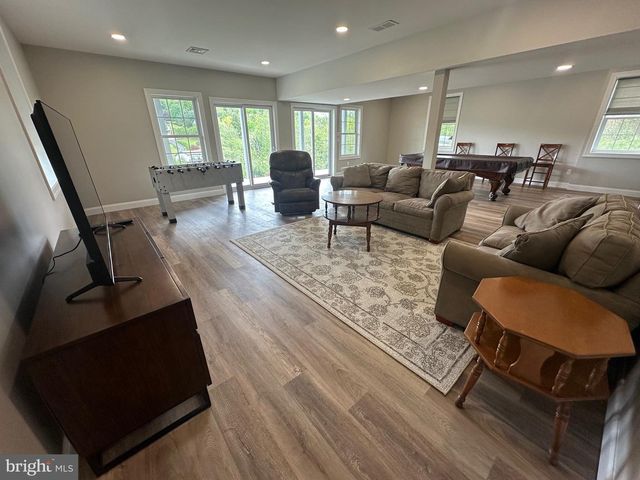 1527 PINTO CV, Auburn, PA 17922