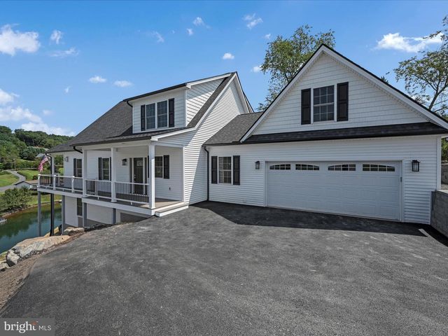 1527 PINTO CV, Auburn, PA 17922