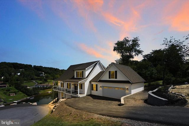 1527 PINTO CV, Auburn, PA 17922