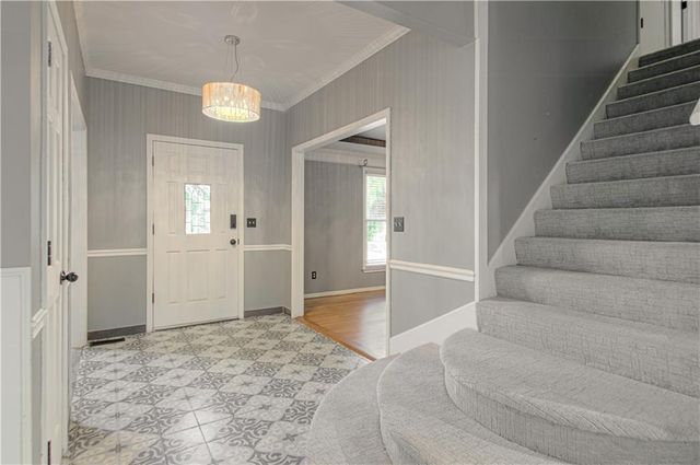 8533 Hall Street, Lenexa, KS 66216