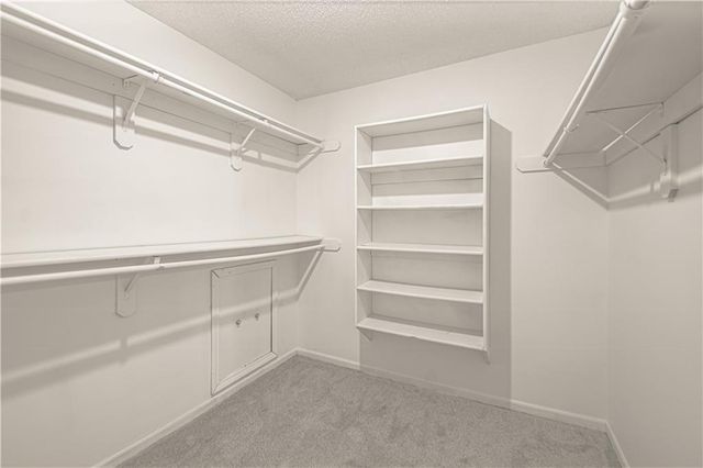 8533 Hall Street, Lenexa, KS 66216