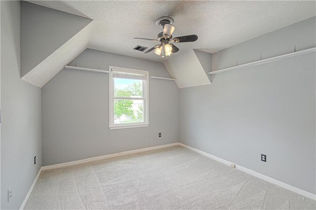 8533 Hall Street, Lenexa, KS 66216