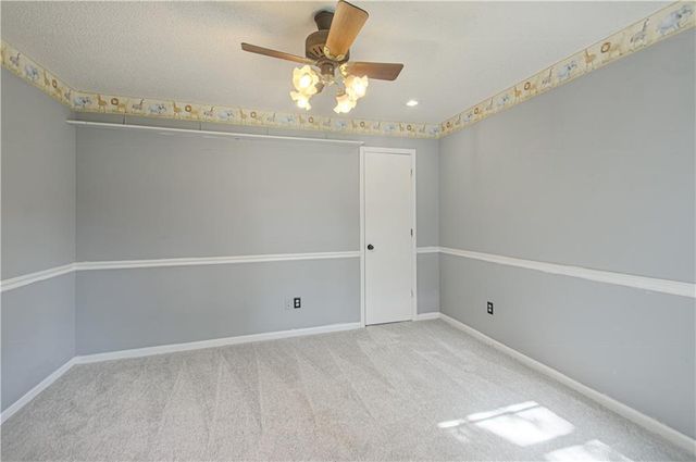 8533 Hall Street, Lenexa, KS 66216