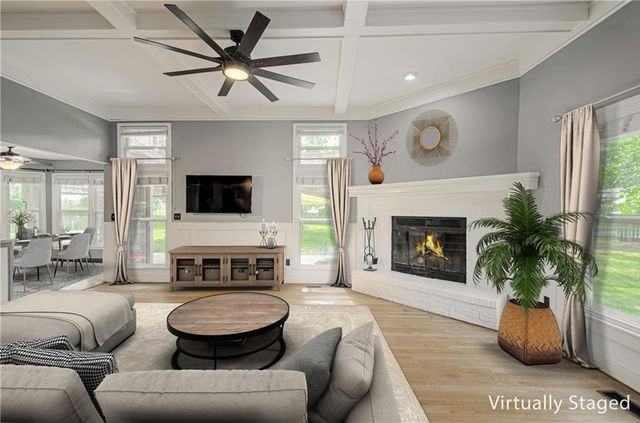 8533 Hall Street, Lenexa, KS 66216