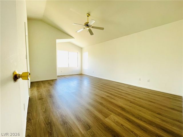 8134 Dinsmore Drive, Las Vegas, NV 89117