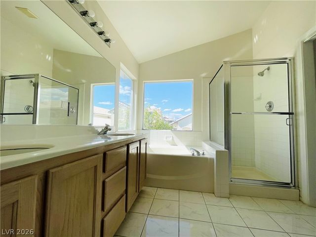 8134 Dinsmore Drive, Las Vegas, NV 89117