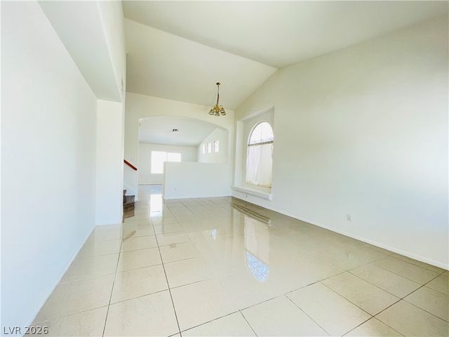 8134 Dinsmore Drive, Las Vegas, NV 89117