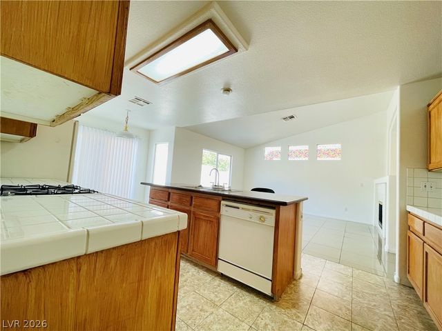 8134 Dinsmore Drive, Las Vegas, NV 89117