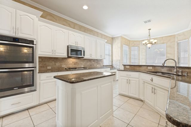 530 Weeping Willow Road, Garland, TX 75044