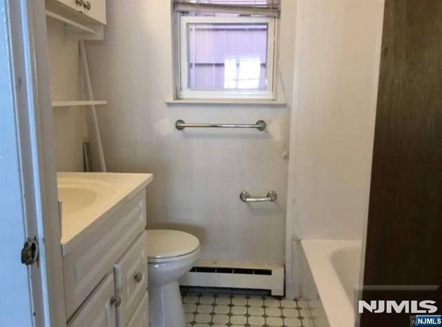 320 Elm Avenue C, Bogota, NJ 07603