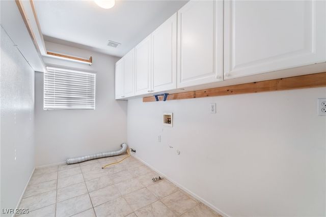 894 Sir Winston Street, Henderson, NV 89052