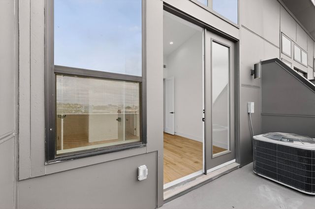 2080 Kelly Avenue 109, Dallas, TX 75215