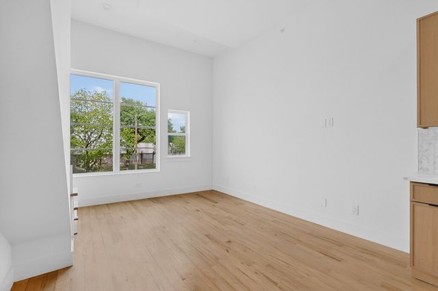 2080 Kelly Avenue 109, Dallas, TX 75215