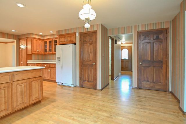 3095 PINE RIDGE COURT, Green Bay, WI 54311