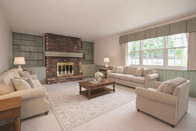 3095 PINE RIDGE COURT, Green Bay, WI 54311