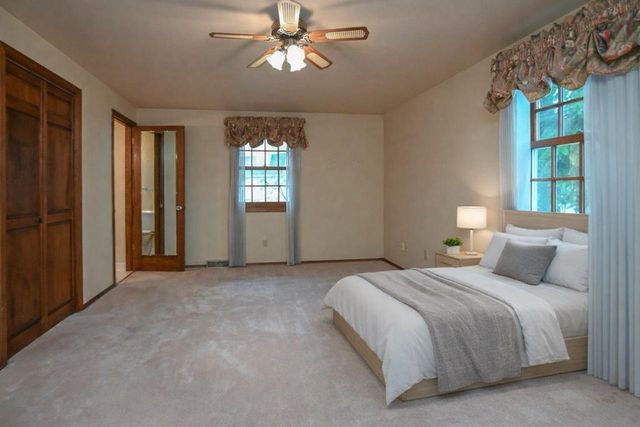 3095 PINE RIDGE COURT, Green Bay, WI 54311