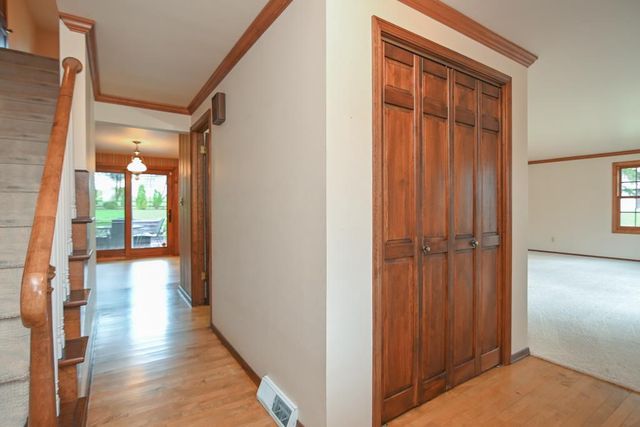3095 PINE RIDGE COURT, Green Bay, WI 54311